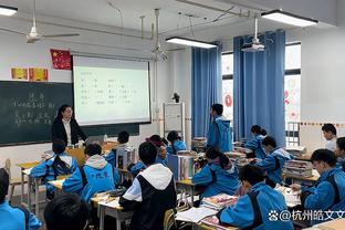 提问范志毅：踢球难还是演戏难？老范：我都是面对几万人？